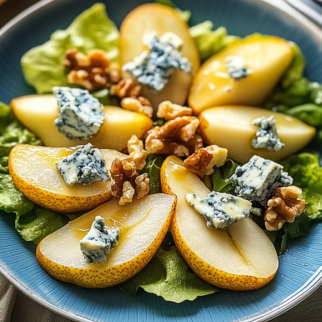 Une assiette où trône du fromage bleu.
