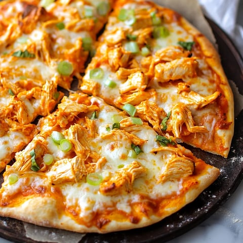 Pizza au Poulet Buffalo sur Naan